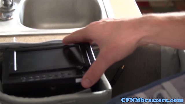 Большегрудые блондинки бурно кончают пока их трахает молодой красавчик - #3