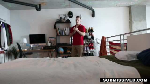 Пока муж спит в спальне,  молодая жена жёстко трахается в гостиной с его другом - #3