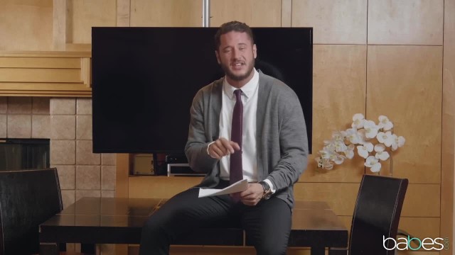 Похотливая брюнетка развела женатого мужика на скачку на его члене - #2