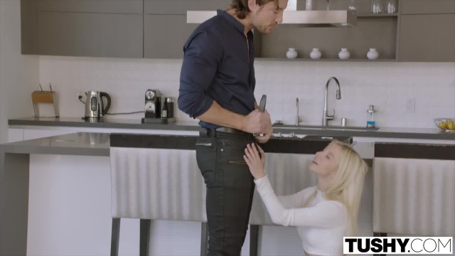 Сосед пришёл в гости к блондинке и занялся с ней анальным сексом - #3