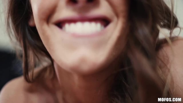 Парень на камеру трахает раком худую девушку в ванной - #6